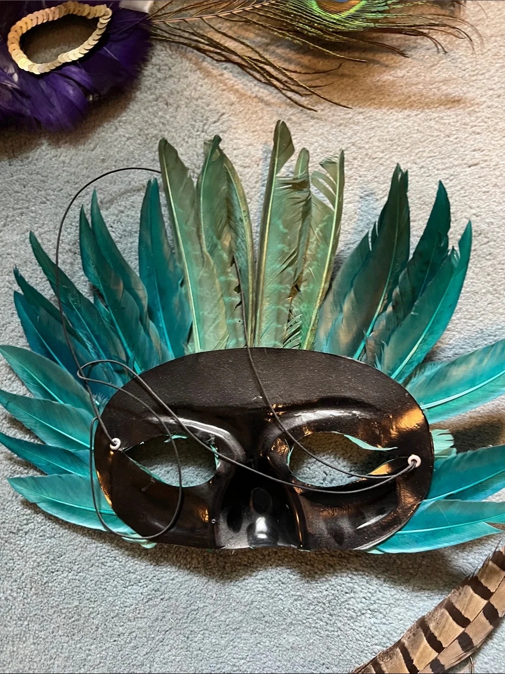 Feather Mardi Gras Mask Lot 3pc Masquerade Ball Colorful Peacock Plumes Set